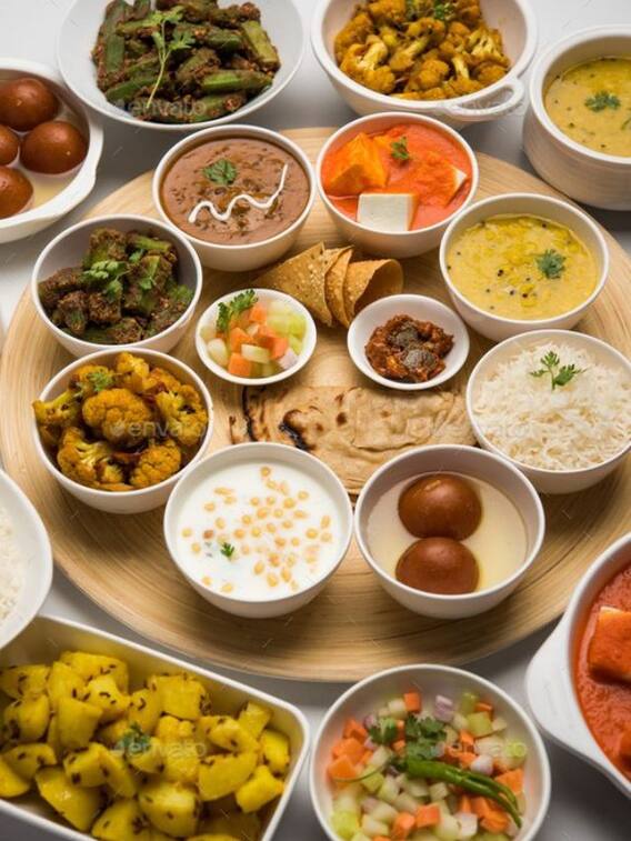 दिल्ली के इस रेस्टोरेंट में मिलती है अनलिमिटेड आमरस थाली