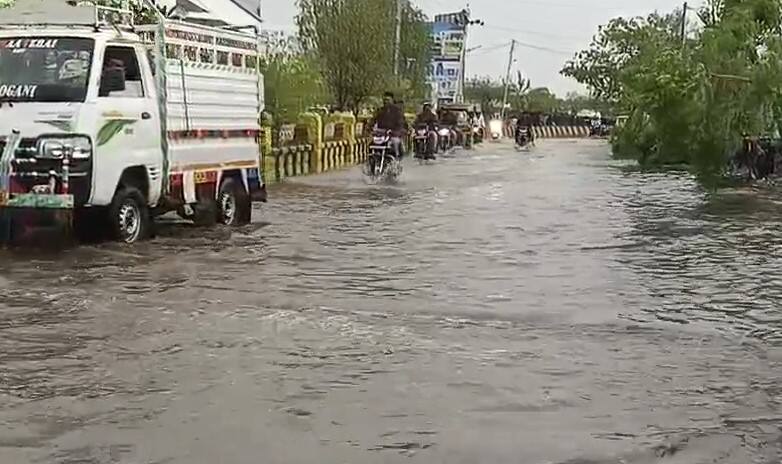 Rainfall in Botad district Botad Rain: બોટાદ જિલ્લામાં ભારે પવન અને કરા સાથે વરસાદ તૂટી પડ્યો, ખેડૂતોમાં ચિંતા