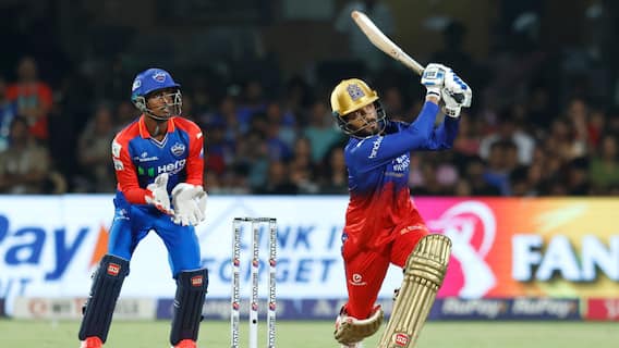 IPL 2024: स्पिनरों पर आफत बनकर टूटा है RCB का यह बल्लेबाज, आंकड़ें देख नहीं होगा यकीन IPL 2024: स्पिनरों पर आफत बनकर टूटा है RCB का यह बल्लेबाज, आंकड़ें देख नहीं होगा यकीन