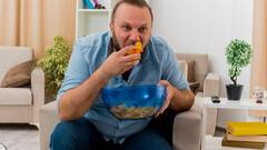 देर रात खाना खाने से गैस और एसिडिटी की हो सकती है दिक्कत, यह ट्रिक्स अपनाएं तुरंत मिलेगा आराम