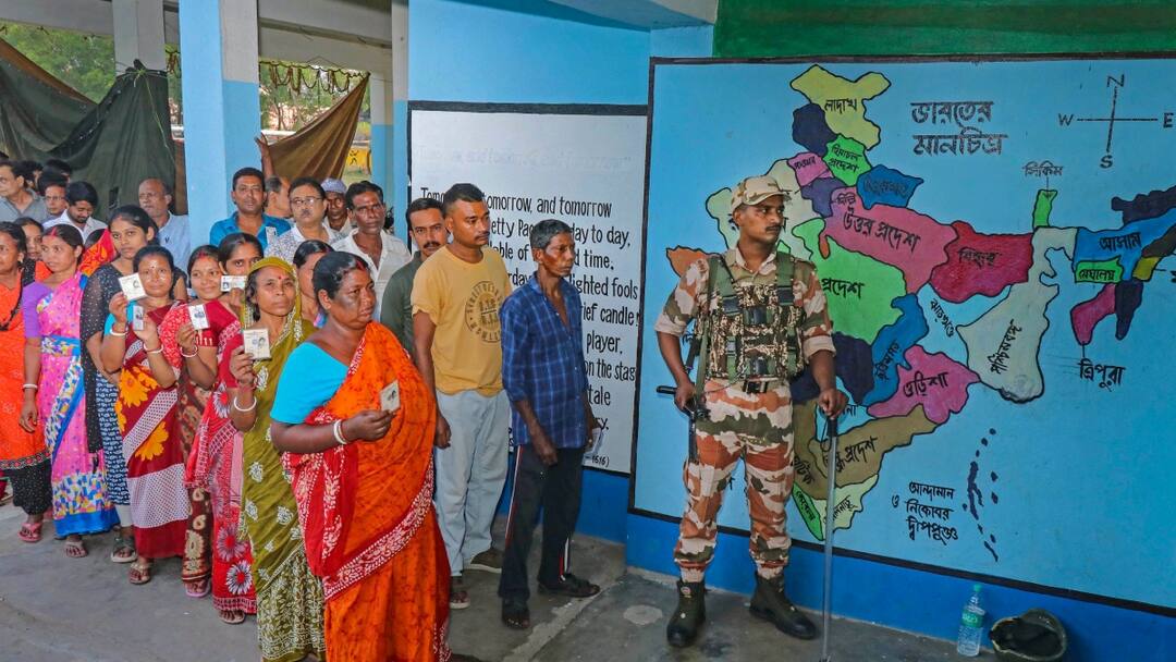 Lok Sabha Elections 2024 60 Percent Voting on 96 Seats in 10 States Fourth Phase know the West Bengal UP Bihar Andhra Pradesh and Telangana Voting Details Lok Sabha Elections 2024: बंगाल में सबसे ज्यादा तो जम्मू-कश्मीर में सबसे कम वोटिंग, जानें चौथे चरण में कितना हुआ मतदान