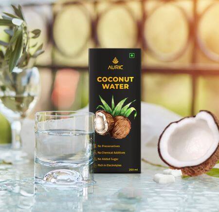 ਪੈਕਡ ਨਾਰੀਅਲ ਪਾਣੀ: ਜਿੱਥੇ ਇੱਕ ਪਾਸੇ ਤਾਜ਼ੇ ਨਾਰੀਅਲ ਦਾ ਪਾਣੀ ਲਾਭਾਂ ਨਾਲ ਭਰਪੂਰ ਹੁੰਦਾ ਹੈ, ਉੱਥੇ ਦੂਜੇ ਪਾਸੇ ਪੈਕ ਕੀਤਾ ਨਾਰੀਅਲ ਪਾਣੀ ਵੀ ਓਨਾ ਹੀ ਨੁਕਸਾਨਦਾਇਕ ਹੁੰਦਾ ਹੈ ਅਤੇ ਇਸ ਤੋਂ ਬਚਣਾ ਚਾਹੀਦਾ ਹੈ। ਕਿਉਂਕਿ ਇਨ੍ਹਾਂ ਵਿਚ ਸ਼ੂਗਰ ਅਤੇ ਸੋਡੀਅਮ ਹੁੰਦਾ ਹੈ ਜੋ ਸਰੀਰ ਵਿਚ ਪਾਣੀ ਦੇ ਪੱਧਰ ਨੂੰ ਘਟਾ ਸਕਦਾ ਹੈ।