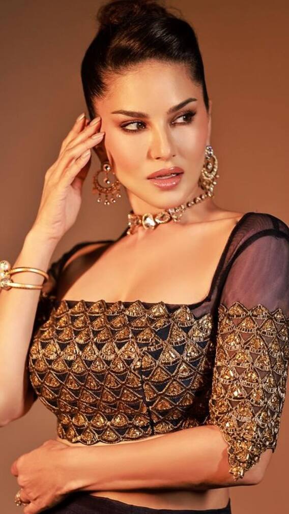 पहले प्यार से मिला धोखा, आज पति संग जी रही हैं खुशहाल जिंदगी