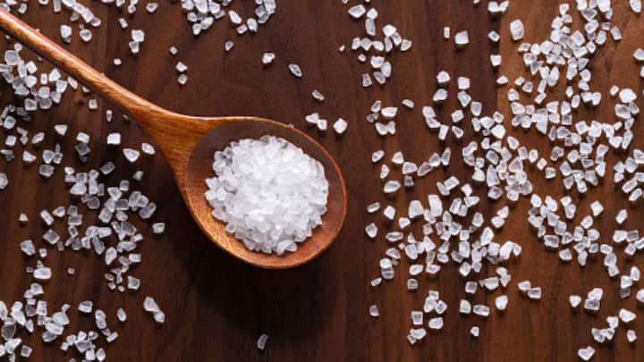 Salt is common in kitchens, but its consumption has been controversial in the medical sector.