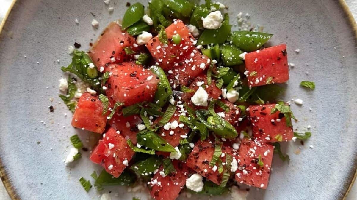 Food : कलिंगड कुल्फी... वॉटरमेलन ज्यूस.. रायता.. गरमीत व्हा Chill! कलिंगड पासून बनवलेल्या 'या' डिशेस एकदा ट्राय करा