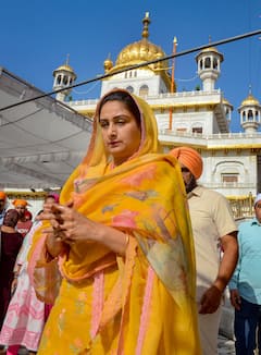 Harsimrat Kaur Net Worth: कितनी संपत्ति की मालकिन हैं हरसिमरत कौर? करोड़ों की ज्वेलरी, 3 करोड़ का कर्ज और...