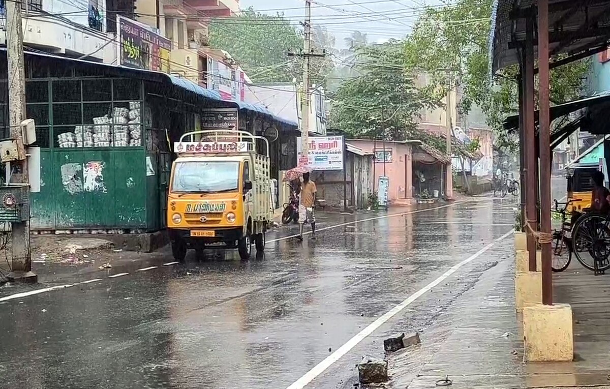 தேனியில் கொட்டி தீர்த்த கோடை மழையால் பொது மக்கள், விவசாயிகள் மகிழ்ச்சி