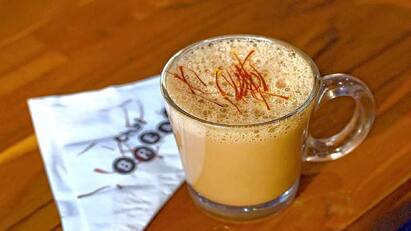 ICMR researchers Advises to Avoid Tea Coffee Before And After Meals ICMR On Tea Cofee : சாப்பிட்டு முடித்த பிறகு காபி, டீ குடிக்கலாமா? ICMR சொல்வது என்ன?