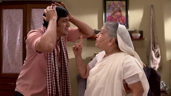 অবশেষে কোনওরকমে ভোলা এসে পৌঁছয় তুলসির অফিসে। সেখানে তাকে দেখতে পেয়ে তুলসি পুরো হতভম্ব হয়ে যায়, তাকে যে অবিকল তার স্বামী অগ্নির মতো দেখতে!