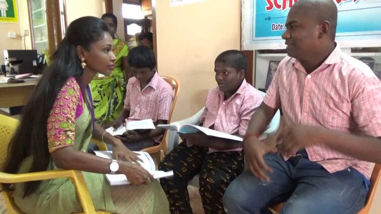 Mentally retarded Three students passed 10th class General Exam Kalpakkam area in Chengalpattu District TNN மனவளர்ச்சி குன்றிய மாணவர்கள்..!  10ஆம் வகுப்பு பொதுத் தேர்வில் தேர்ச்சி பெற்று சாதனை..!