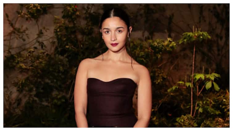 Alia Bhatt Attends Gucci Cruise Show In London, Poses With Demi Moore, Park Gyu-young - See Pics