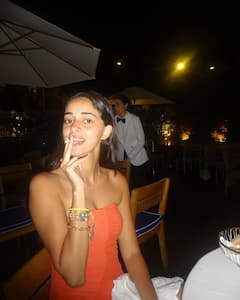 Ananya Panday: అనన్యా పాండే నోటిలో ఉన్నది సిగరెట్ అనుకున్నారా? అదేంటో తెలిస్తే షాక్ అవుతారు