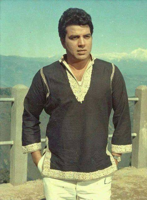 ਇਸ ਤੋਂ ਬਾਅਦ ਸਰਕਸ ਤੋਂ ਸ਼ੇਰ ਮੰਗਵਾਇਆ ਗਿਆ, ਜਿਸ ਨੂੰ ਫਿਲਮ ਦੇ ਸੈੱਟ 'ਤੇ ਛੱਡ ਦਿੱਤਾ ਗਿਅ। ਹਾਲਾਂਕਿ ਸ਼ੇਰ ਦਾ ਟਰੇਨਰ ਵੀ ਉਸ ਦੇ ਨਾਲ ਸੀ, ਪਰ ਬਾਵਜੂਦ ਇਸ ਦੇ ਉਹ ਟਾਈਗਰ ਭਾਰੀ ਭੀੜ ਦੇਖ ਕੇ ਘਬਰਾ ਗਿਆ ਅਤੇ ਲੋਕਾਂ ਨੂੰ ਮਾਰਨ ਲਈ ਦੌੜਨ ਲੱਗ ਪਿਆ।