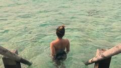 Esther Anil Photos: మాల్దీవుల్లో దృశ్యం బ్యూటీ - ఫొటోస్ మస్తున్నాయ్!