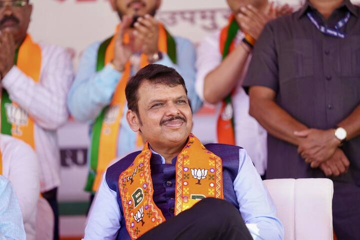 लोकसभा चुनाव के बीच महाराष्ट्र के पूर्व सीएम और वर्तमान में उपमुख्यमंत्री देवेंद्र फडणवीस ने सीएम पद को लेकर बड़ा खुलासा किया है. एबीपी न्यूज़ के कार्यक्रम महाराष्ट्र शिखर सम्मेलन में बातचीत के दौरान देवेंद्र फडणवीस ने कहा कि मुझे मुख्यमंत्री नहीं बनाए जाने पर मैं बिल्कुल भी नाराज नहीं था.