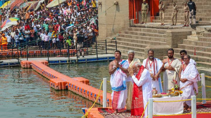 PM Modi, the sitting MP and BJP's candidate from Varanasi, filed his nomination papers from the Varanasi Lok Sabha seat for the 2024 general elections. (Photo: PTI)