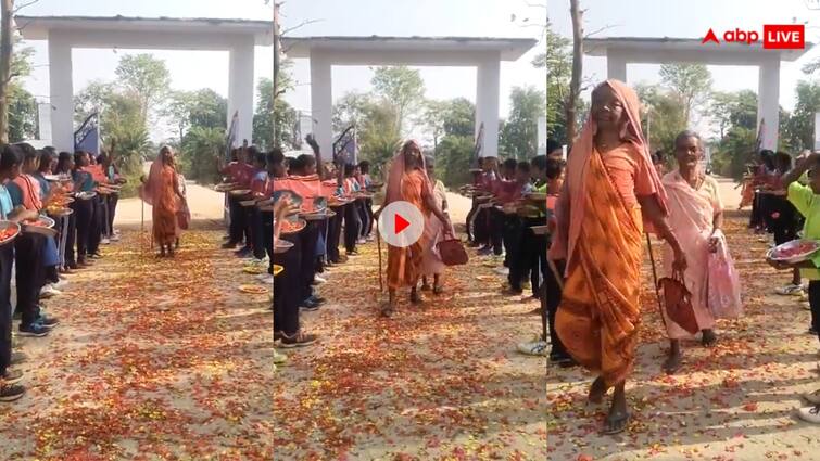 Election 2024 Elderly women were welcomed by showering flowers at a polling booth in Jharkhand Video: झारखंड में वोट डालने आईं बुजुर्ग महिलाओं का फूलों से हुआ स्वागत, वीडियो आया सामने