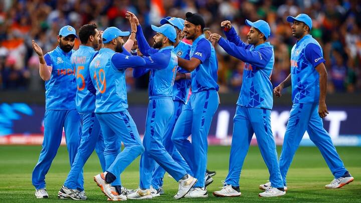 सुपर-8 स्टेज को 2 ग्रुप में बांटा गया है. 26 जून को पहले सेमीफाइनल में पहले ग्रुप की टॉप टीम और दूसरे ग्रुप की नंबर-2 टीम भिड़ेंगी. इस मैच के लिए 27 जून को रिजर्व डे रखा गया है.