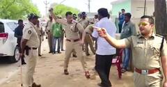 Kadapa SP Siddharth Kaushal | పోలింగ్ కు విఘాతం కలిగిస్తున్న వారిని చితక్కొట్టిన కడప ఎస్పీ | ABP