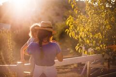 Summer Tips: गर्मियों में बच्चों की त्वचा पड़ने लगी है काली तो इन पांच टिप्स को अपनाना शुरू कर दें