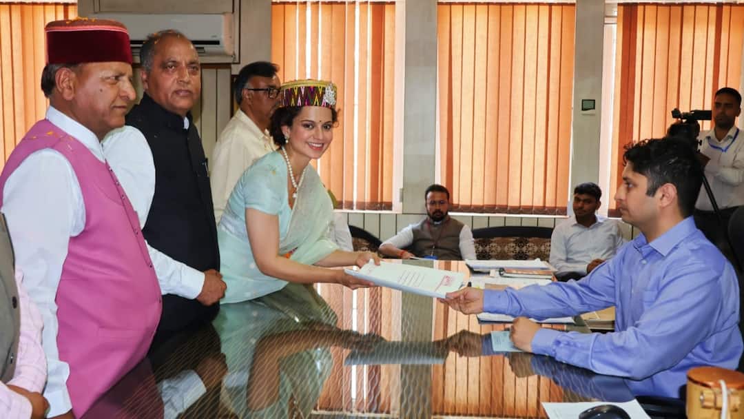 Himachal Pradesh Lok Sabha Election 2024 Mandi BJP Candidate Kangana Ranaut Filed Nomination Against vikramaditya singh Kangana Ranaut Nomination: मंडी से BJP उम्मीदवार कंगना रनौत ने किया नामांकन, विक्रमादित्य सिंह से होगा मुकाबला