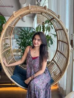 Anushka Sen Summer Look: समर में फॉलो करें अनुष्का सेन के लेटेस्ट लुक, हर कोई करेगा तारीफ