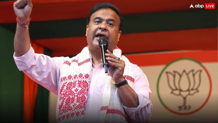 himanta biswa sarma warns illegal immigration claims more than one crore Bangladeshis infiltrated assam in last 40 years Illegal Immigration: 'असम में घुस चुके हैं सवा करोड़ अवैध बांग्लादेशी घुसपैठिए', CM हिमंत बिस्व सरमा का बड़ा दावा