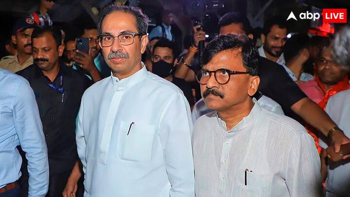 वाराणसी संसदीय सीट से प्रधानमंत्री नरेंद्र मोदी के नामांकन पर शिवसेना नेता संजय राउत ने कटाक्ष किया है. उन्होंने इसे प्रधानमंत्री का ‘आखिरी नामांकन’ बताया और कहा कि जब किसी बड़े नेता की विदाई होती है, तो इसी तरह बड़ी संख्या में लोग शामिल होते हैं.