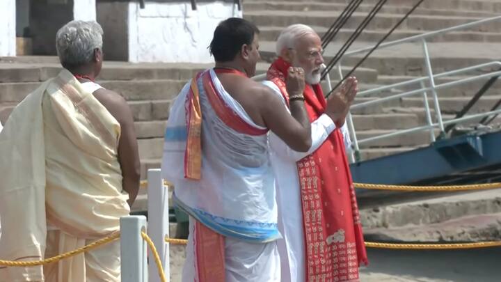 नरेंद्र मोदी इस बार भी चुनाव में जीत हासिल करते हैं और बीजेपी के नेतृत्व वाला राष्ट्रीय जनतांत्रिक गठबंधन (NDA) को बहुमत मिलेगा तो वो तीसरी बार देश के पीएम बनेंगे.