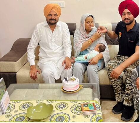 ਪਿਛਲੇ ਸਾਲ ਦੀ ਤਰ੍ਹਾਂ ਇਸ ਵਾਰ ਵੀ ਸਿੱਧੂ ਮੂਸੇਵਾਲਾ ਦੀ ਹਵੇਲੀ ਪ੍ਰਸ਼ੰਸਕਾਂ ਦੇ ਭਾਰੀ ਸੰਖਿਆਂ ਵਿੱਚ ਪਹੁੰਚਣ ਦੀਆਂ ਉਮੀਦਾਂ ਕੀਤੀਆਂ ਜਾ ਰਹੀਆਂ ਹਨ।