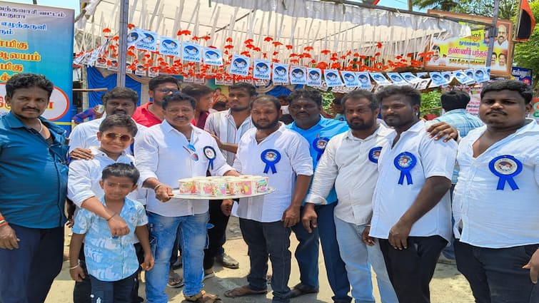 TVK Party Vijay order party members who came down to the field and gave buttermilk to the public - TNN TVK Party: விஜய் போட்ட உத்தரவு..! களத்தில் இறங்கிய தவெக கட்சியினர்