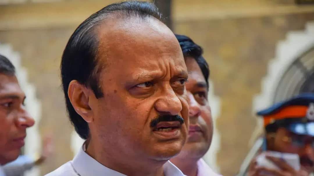 Absence of Deputy Chief Minister Ajit Pawar in PM Modi rally in mumbai The reason also came forward Ajit Pawar : पीएम मोदींच्या रॅलीमध्ये उपमुख्यमंत्री अजित पवारांची अनुपस्थिती; कारणही आलं समोर!