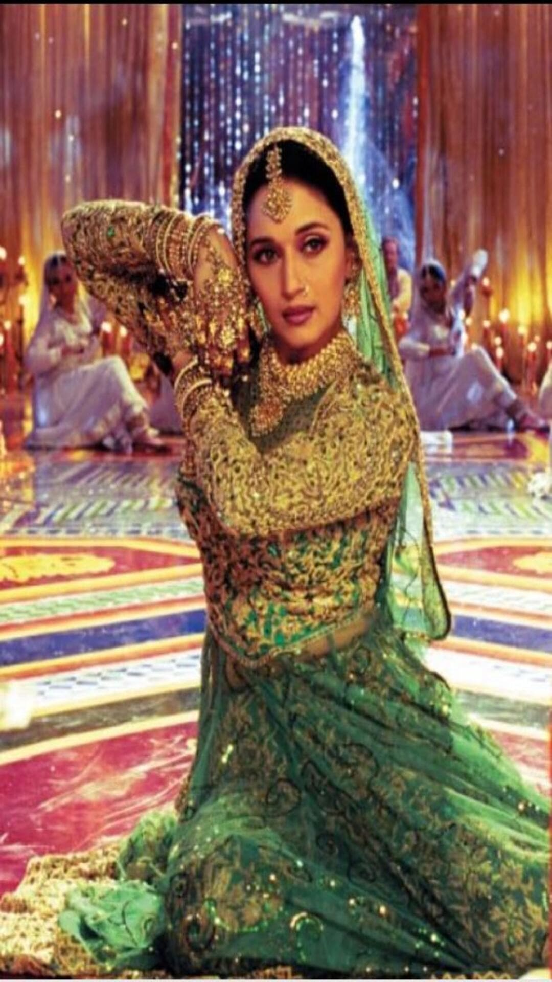 Madhuri Dixit Birthday: A Look Back At Bollywood's Dhak Dhak Girl