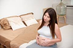 Pregnancy Discomfort: एसिडिटी से लेकर बैक पेन तक, प्रेग्नेंसी में बहुत कॉमन हैं ये 6 प्रॉब्लम्स, ऐसे करें इनसे डील