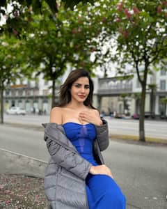 Ashu Reddy : మైండ్ బ్లోయింగ్ లుక్​లో అషూ రెడ్డి.. వయసులో ఉన్నప్పుడే ఆ పని చేసేయాలంటోంది