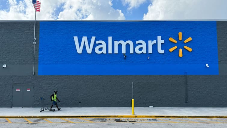 Walmart Layoffs Tech Retail Giant Fires Hundreds Of Employees, Relocates Remote Workers Walmart Layoffs: Retail Giant Fires Hundreds Of Employees, Relocates Remote Workers