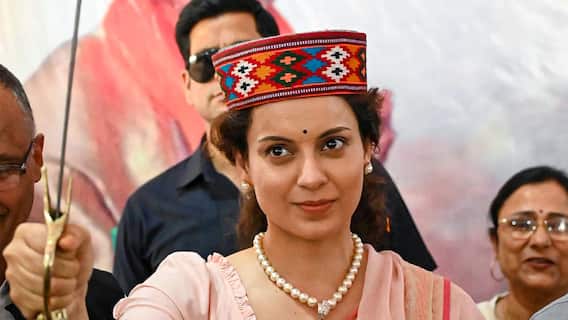 Kangana Ranaut: પોતાનું ભવિષ્ય સુરક્ષિત કરવા કંગનાએ આ જગ્યાએ કર્યું છે રોકાણ, આ રહ્યો અભિનેત્રીનો ઇન્વેસ્ટમેન્ટ પ્લાન Kangana Ranaut: પોતાનું ભવિષ્ય સુરક્ષિત કરવા કંગનાએ આ જગ્યાએ કર્યું છે રોકાણ, આ રહ્યો અભિનેત્રીનો ઇન્વેસ્ટમેન્ટ પ્લાન