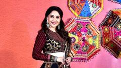 Madhuri Dixit Birthday: 'মাধুরীর জন্মদিনকে জাতীয় ছুটি ঘোষণা করা হোক..', সরকারকে চিঠি এক অনুরাগীর