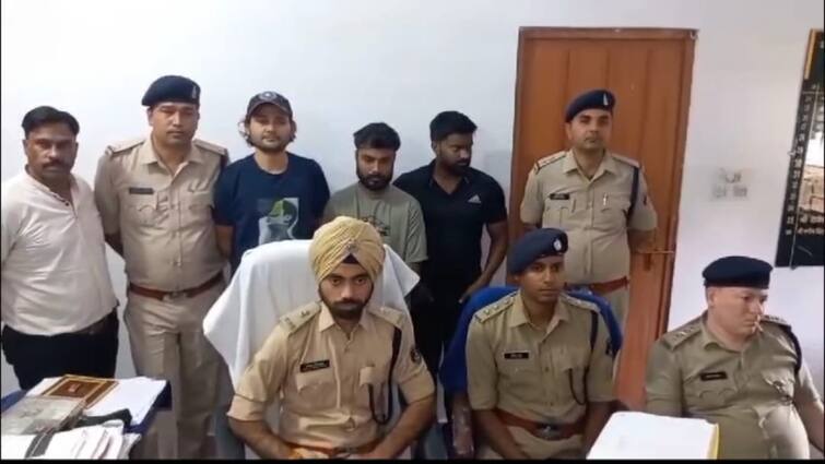 Surguja Police busted IPL Betting gang three bookies arrested from Ambikapur ANN IPL के हर मैच पर लगता है करोड़ों का दांव, तीन सटोरिये गिरफ्तार, ऐसे चल रहा था सट्टे का कारोबार