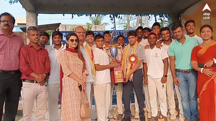 IPL 2024 Sarat Samity win the NCC U19 Junior ODI tournament Abhishek Dalmiya present in prize distribution Cricket News: আইপিএলের মাঝেই ওয়ান ডে ক্রিকেট ঘিরে উন্মাদনা, ঝাড়গ্রামের বিরুদ্ধে নায়ক মিতুল