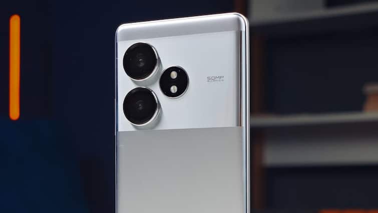 Realme GT 6T confirmed to feature 120W fast charging and VC cooling system Realme Smartphones: রিয়েলমি জিটি ৬টি ফোনের চার্জিং ফিচার কেমন হতে চলেছে? আর কী চমক থাকছে?
