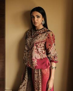 Shriya Pilgaonkar: श्रिया पिळगावकरने फिटनेसचा दिला नवा मंत्र, फ्लॉन्ट केली टोन्ड फिगर!