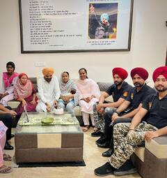 Charan Kaur Birthday: ਨਵਜੰਮੇ ਪੁੱਤਰ ਨਾਲ ਚਰਨ ਕੌਰ ਨੇ ਮਨਾਇਆ ਜਨਮਦਿਨ, ਬਲਕੌਰ ਸਿੰਘ ਨੇ ਸਾਂਝੀ ਕੀਤੀ ਭਾਵੁਕ ਪੋਸਟ
