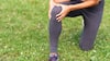 Health Tips: अक्सर पैर और कमर में रहता है दर्द तो हो सकती है इस विटामिन की भारी कमी