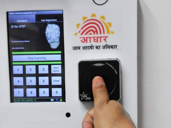 તમારા આધાર (Aadhaar) કાર્ડને તમારા ડીમેટ ખાતા (Demat Account) સાથે લિંક કરતી વખતે કેટલીક બાબતો ધ્યાનમાં રાખો. તેમાં તમારું આધાર (Aadhaar) કાર્ડ, ડીપી નામ અને ID, PAN વિગતો અને OTP વેરિફિકેશન માટે રજિસ્ટર્ડ મોબાઇલ નંબરનો સમાવેશ થાય છે.