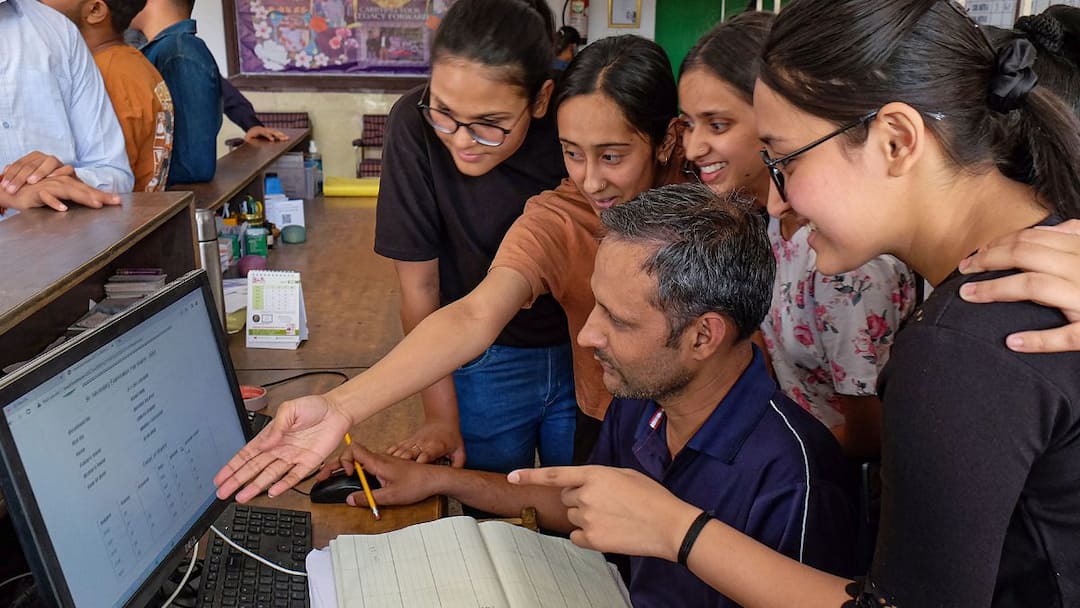 12th Revaluation Result 2024: வெளியான பிளஸ் 2 மறுகூட்டல், மறுமதிப்பீடு முடிவுகள்; காண்பது எப்படி?