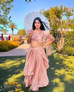 यूट्यूब पर अपने तंज के लिए मशहूर है ये करोड़पति 'रिक्शावली', जानिए कौन हैं अनीशा दीक्षित