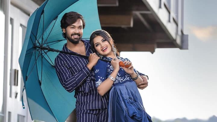 Priyanka Jain and Shiva Kumar Photos : బుల్లితెర హీరోయిన్ మరోసారి తన బాయ్ ఫ్రెండ్​తో ఫోటోషూట్ చేసింది. ఈ ఫోటోలను సోషల్ మీడియాలో షేర్ చేసి రోమాంటిక్ పాటను సెట్ చేసింది.