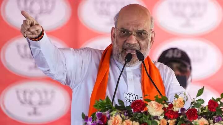 Lok Sabha Election 2024 statement read amit shah warns cow slaughter appeal to make narendra modi prime minister for third time lok sabha election 2024 rally madhubani 'મોદીને ત્રીજીવાર વડાપ્રધાન બનાવો ગૌહત્યા કરનારાઓને ઊંઘા લટકાવીને સીધા કરી દઇશું,' અમિત શાહની ચેતાવણી