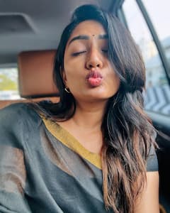 Eesha Rebba Latest Photos : నేత చీరలో తెలుగు అందం.. బ్లాక్ శారీలో క్యూట్ సెల్ఫీలు తీసుకున్న ఈషా రెబ్బా